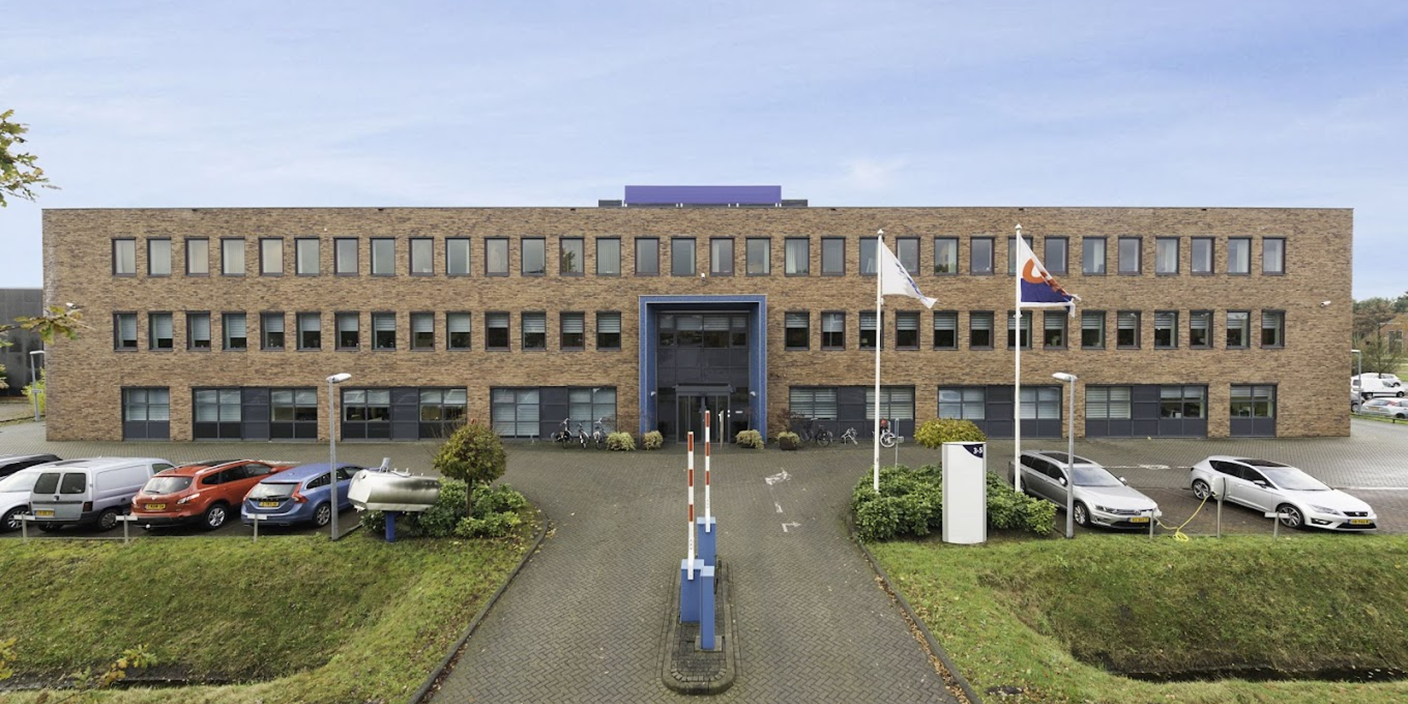 8Cf01637dbf602708774726ff576e277